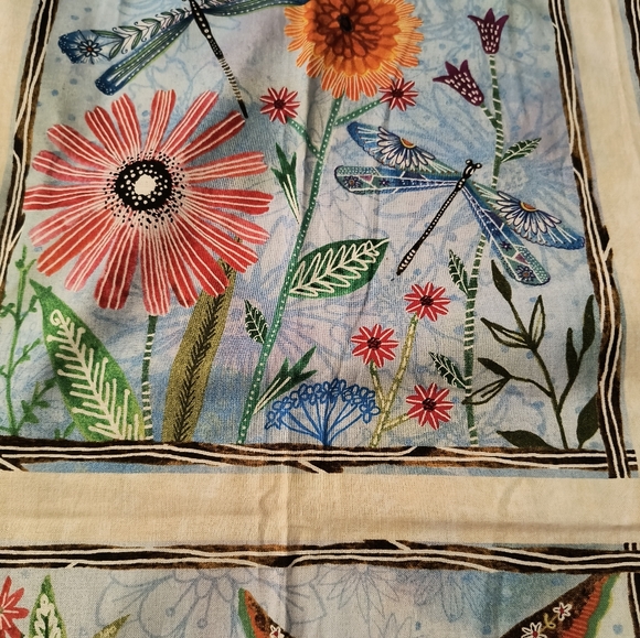 Floral flight pillow panel. Birds butterfly flowers dragonfly - Picture 10 of 10